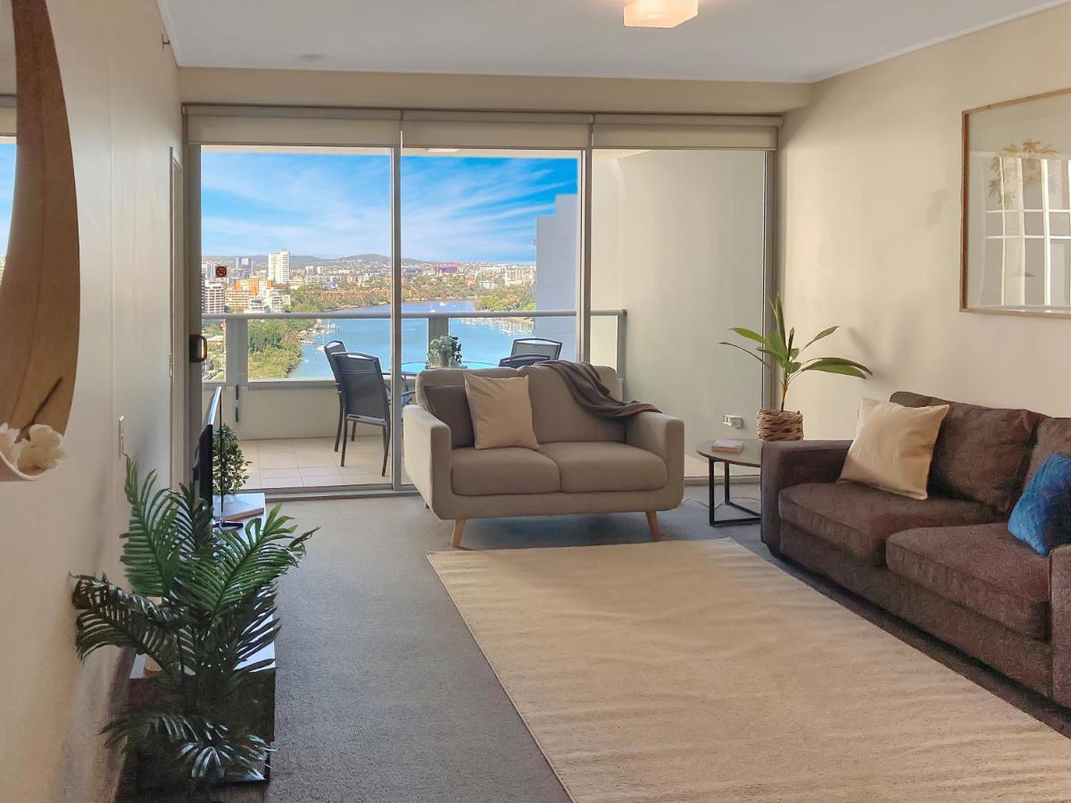 Amazing River View - 3 Bedroom Apartment - Brisbane Cbd - Netflix - Fast Wifi - Carpark Bagian luar foto