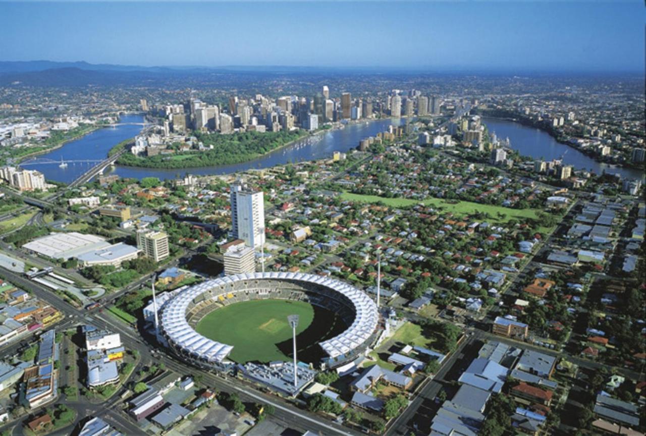 Amazing River View - 3 Bedroom Apartment - Brisbane Cbd - Netflix - Fast Wifi - Carpark Bagian luar foto
