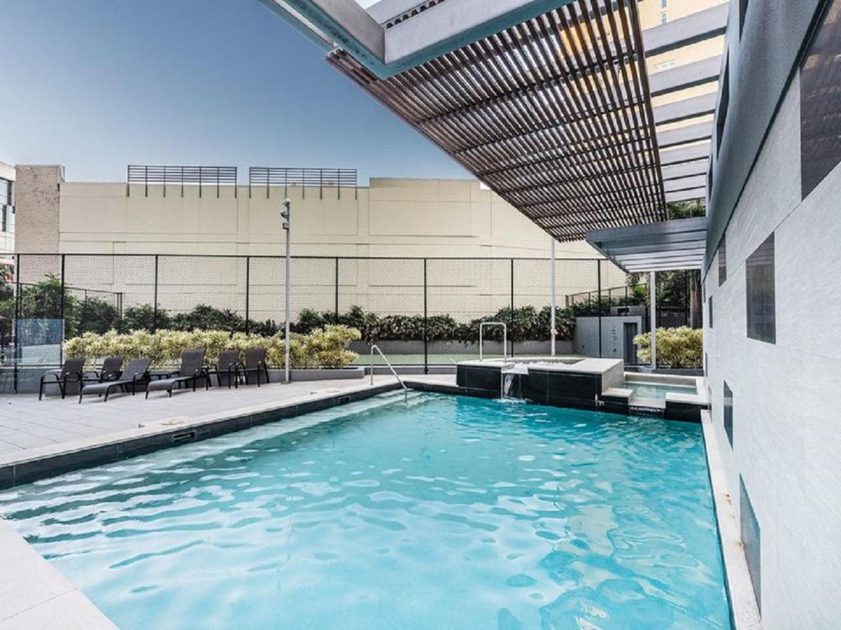 Amazing River View - 3 Bedroom Apartment - Brisbane Cbd - Netflix - Fast Wifi - Carpark Bagian luar foto