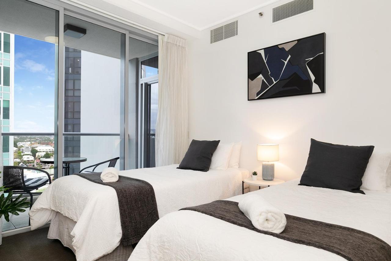 Amazing River View - 3 Bedroom Apartment - Brisbane Cbd - Netflix - Fast Wifi - Carpark Bagian luar foto