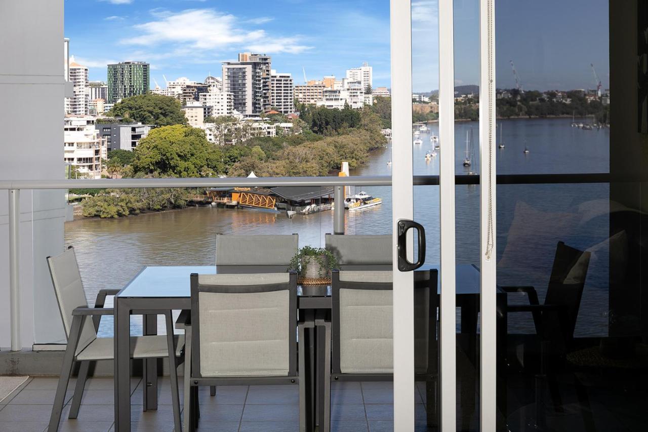 Amazing River View - 3 Bedroom Apartment - Brisbane Cbd - Netflix - Fast Wifi - Carpark Bagian luar foto