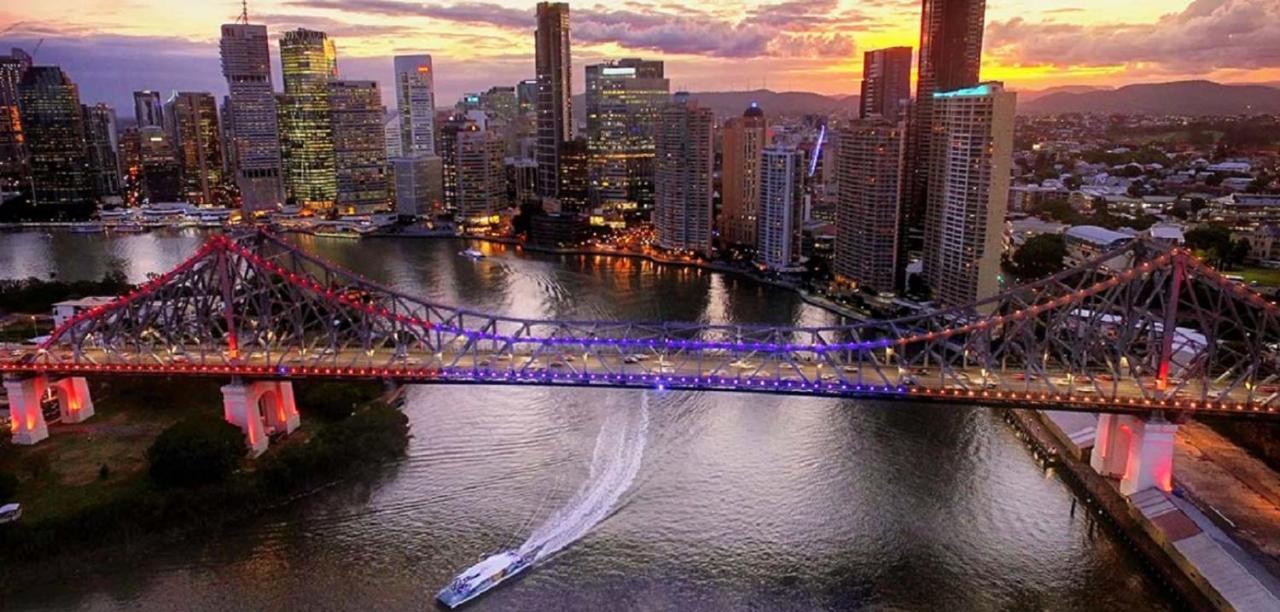 Amazing River View - 3 Bedroom Apartment - Brisbane Cbd - Netflix - Fast Wifi - Carpark Bagian luar foto